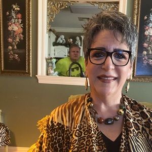 Meet your Posher, Cyndy